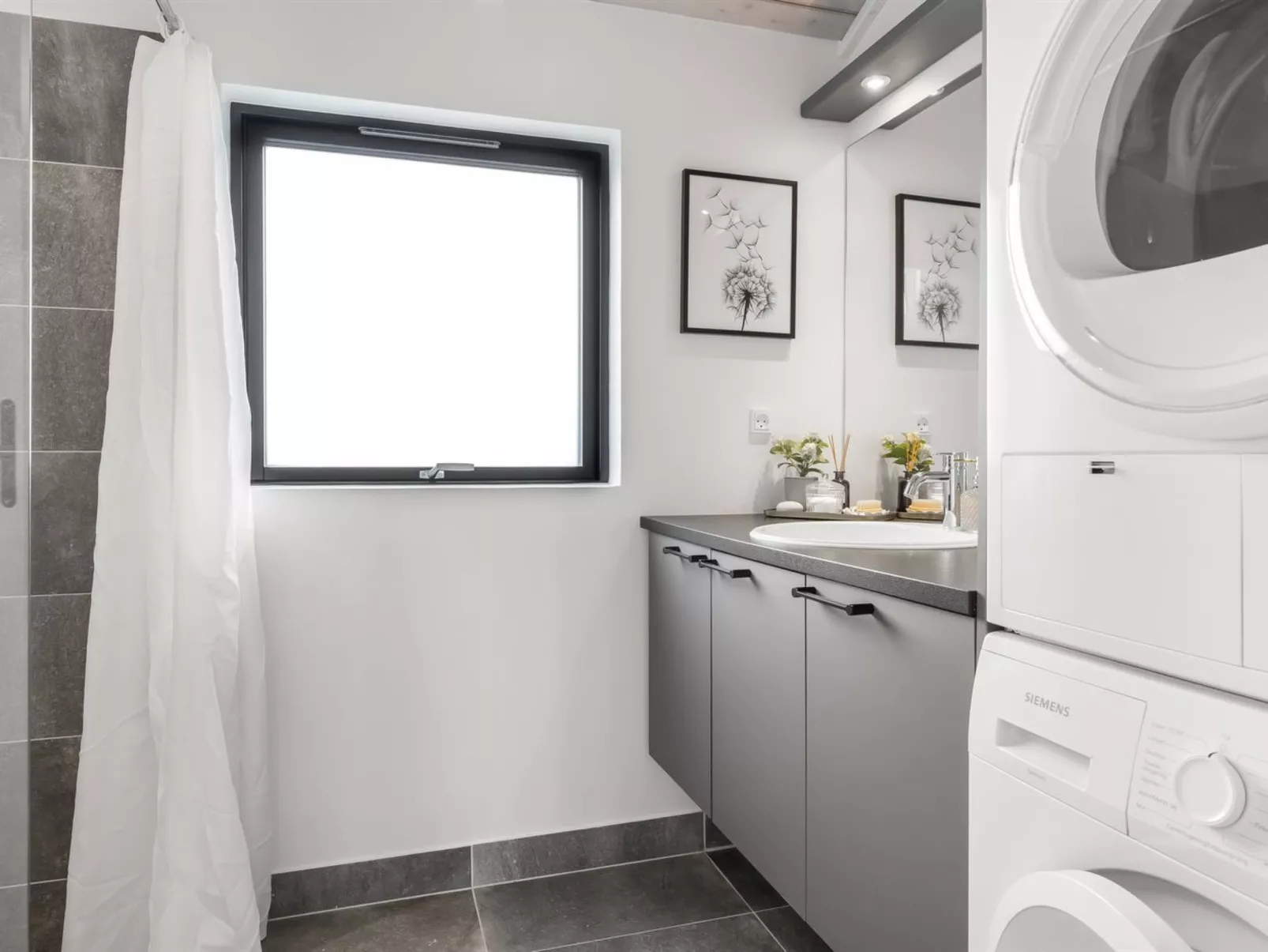 "Talitha" - 1.5km from the sea-Binnen