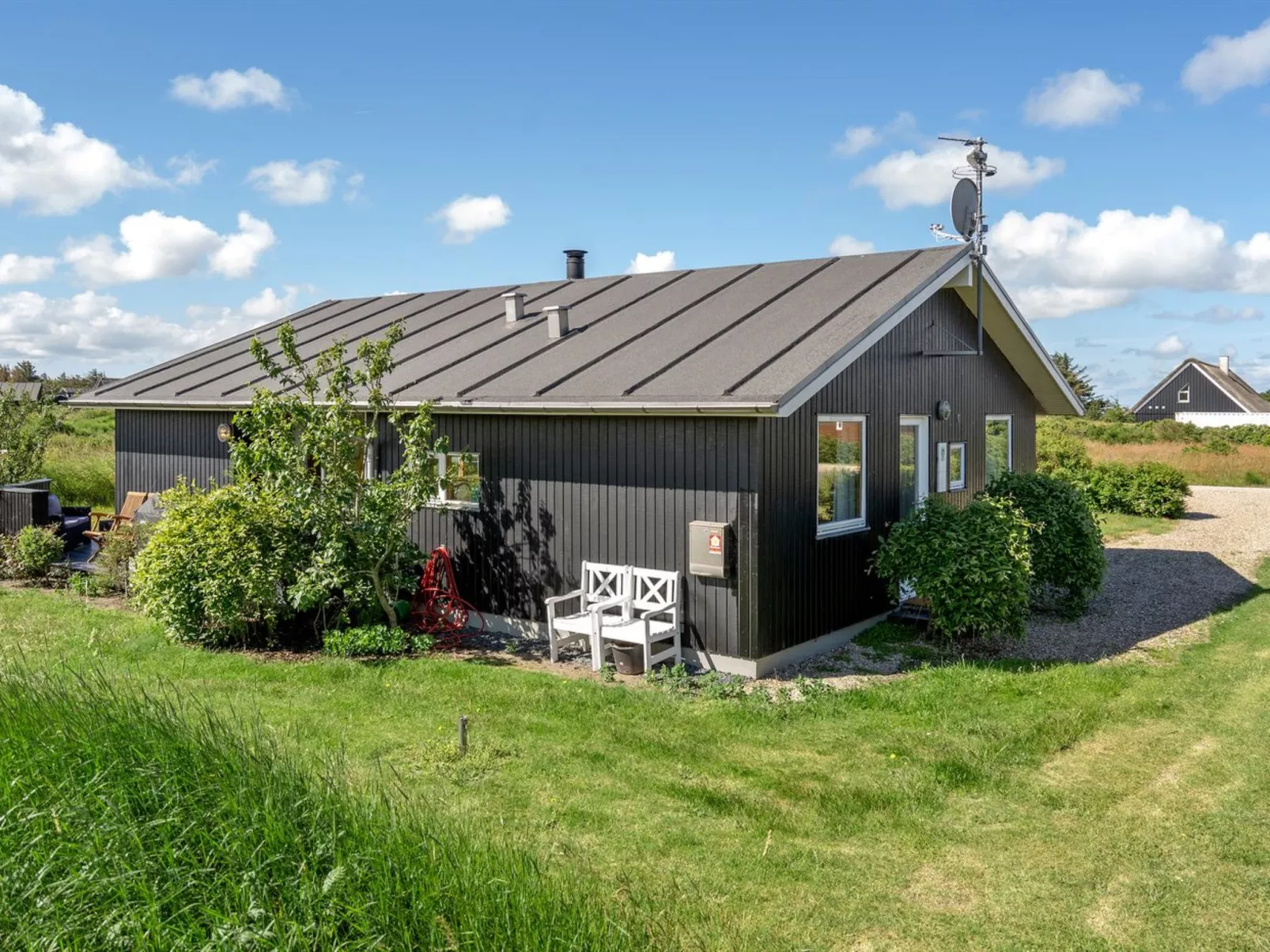 "Gudmunda" - 200m to the fjord-Buiten