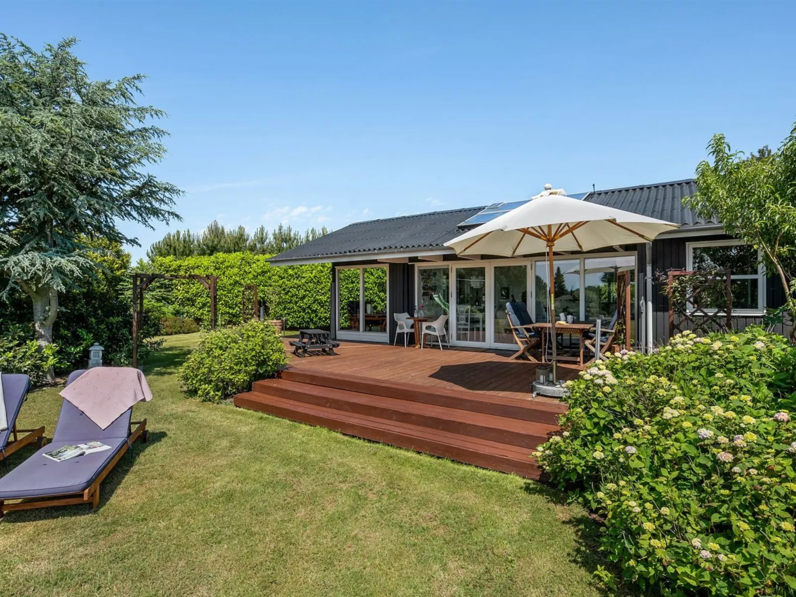 "Bisera" - 150m from the sea-Buiten