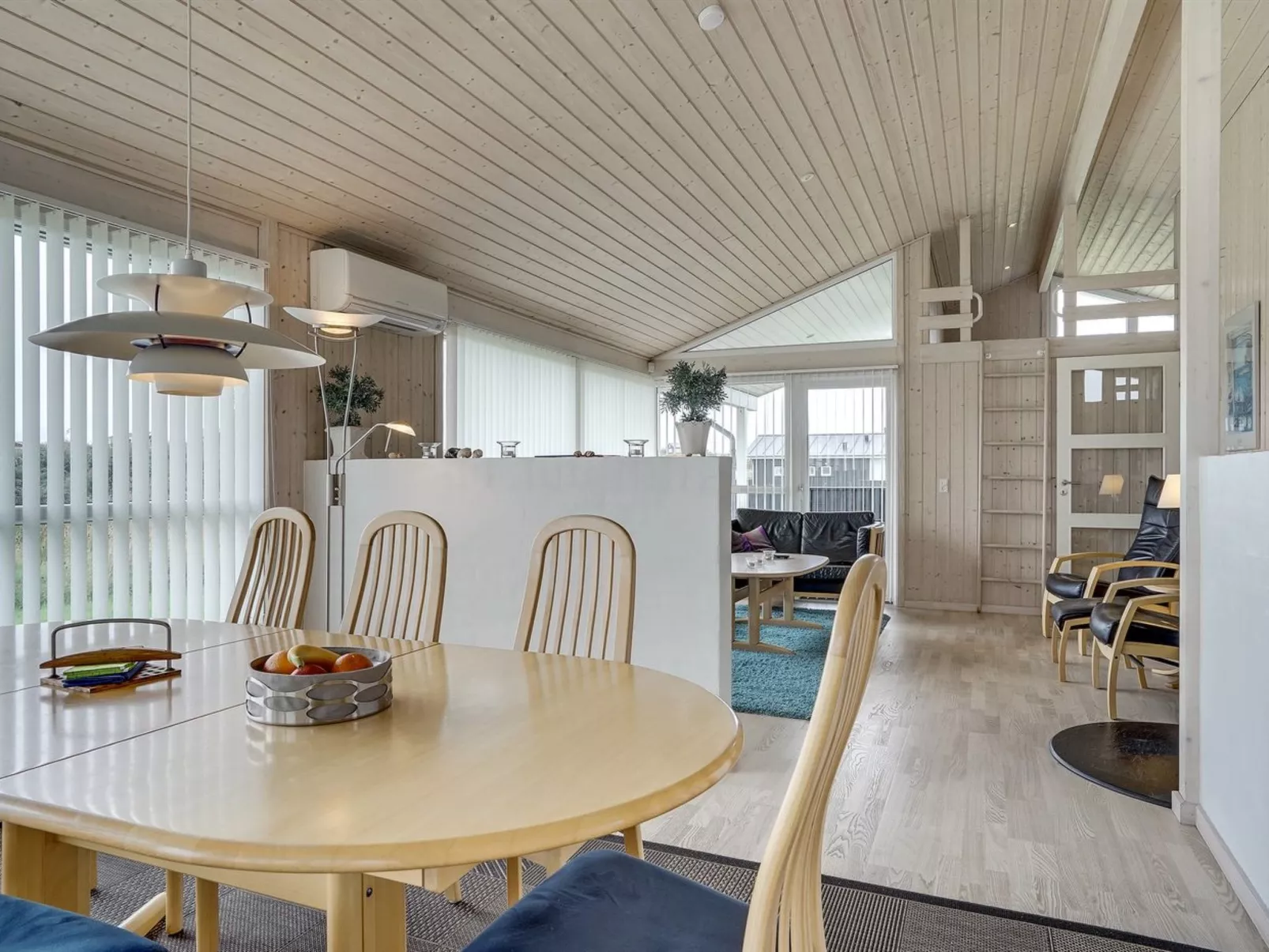 "Joella" - 200m from the sea-Binnen