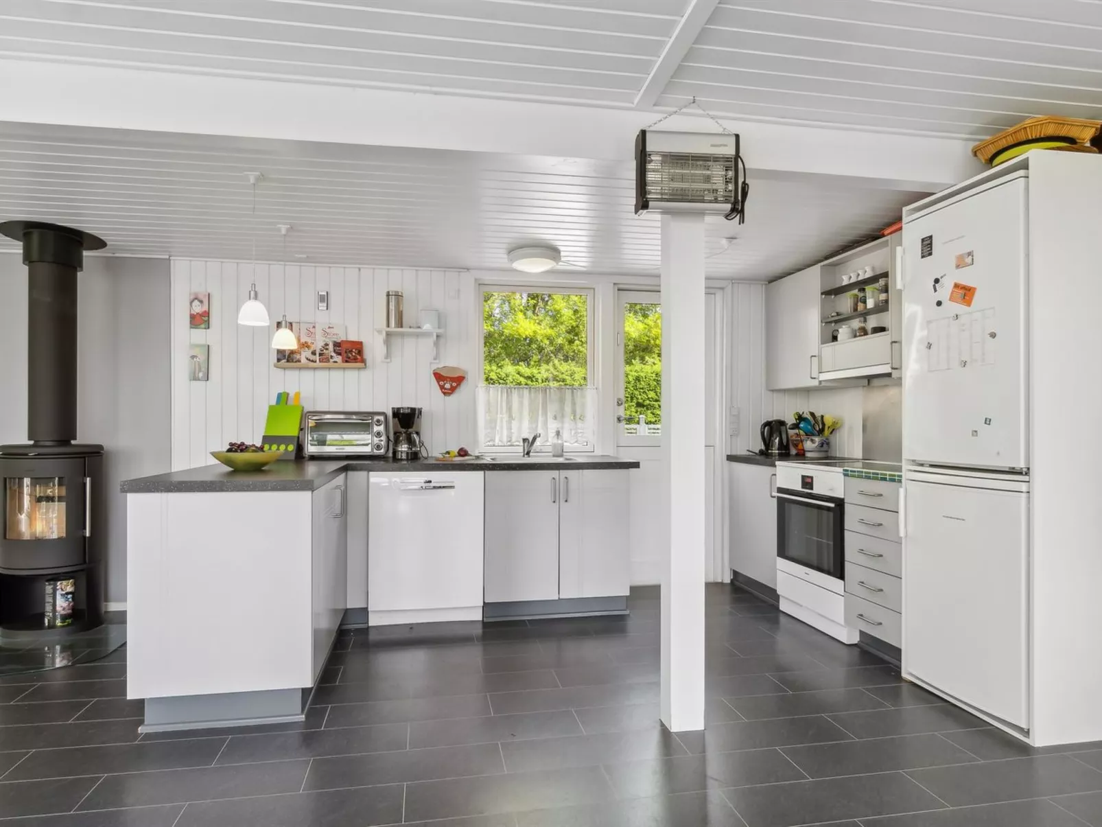 "Guthrik" - 900m from the sea-Binnen