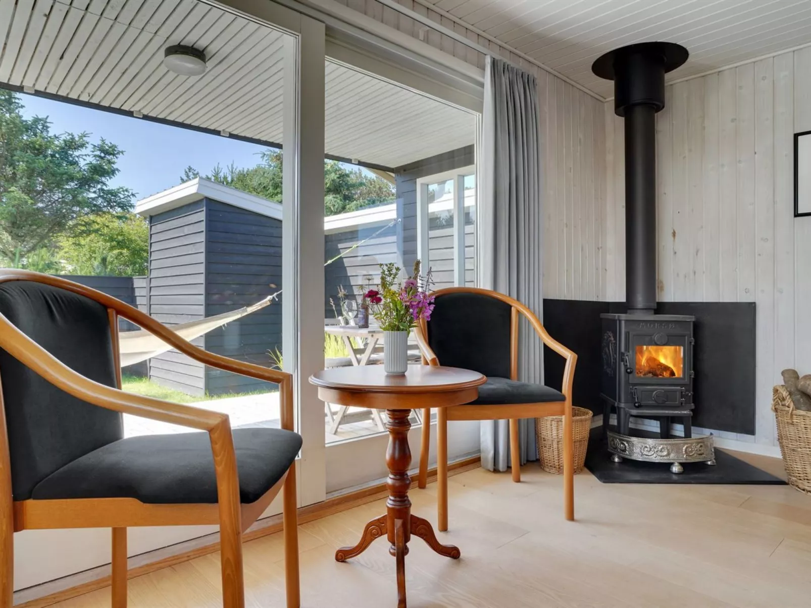 "Vuokko" - 400m from the sea-Binnen