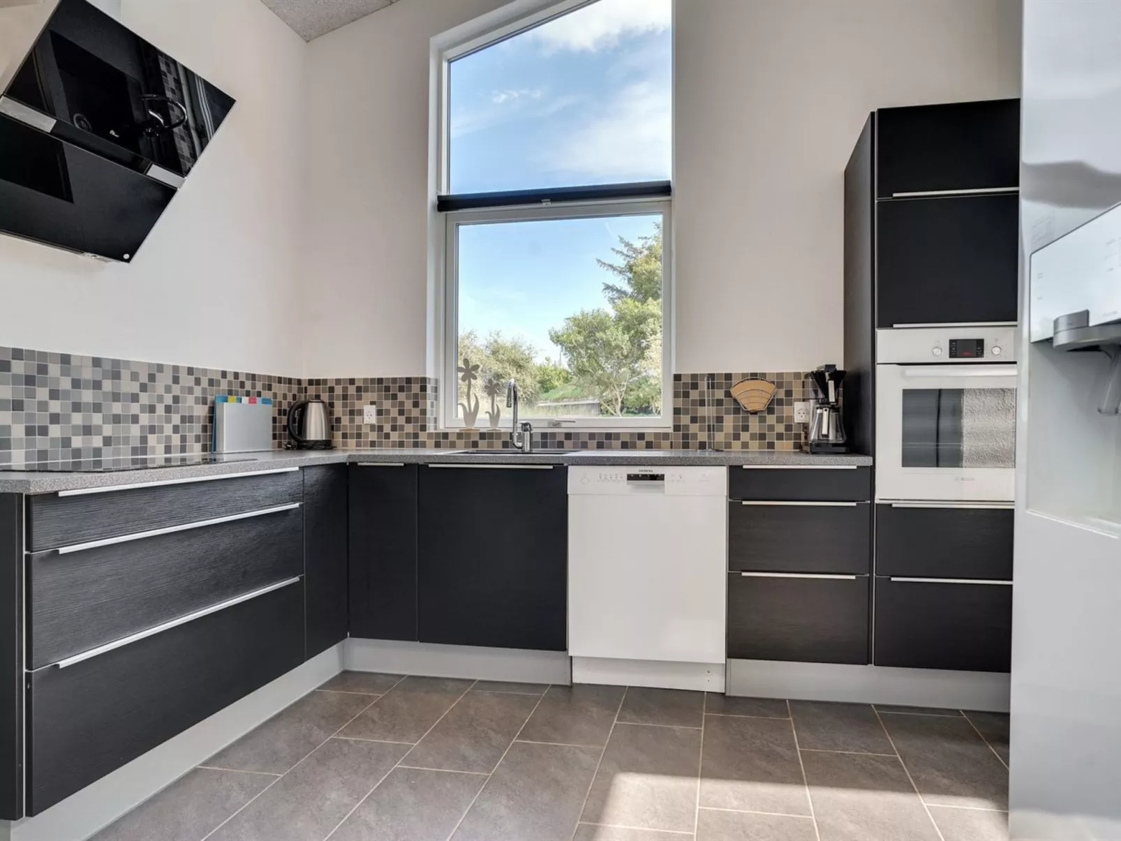 "Siegfried" - 500m from the sea-Binnen