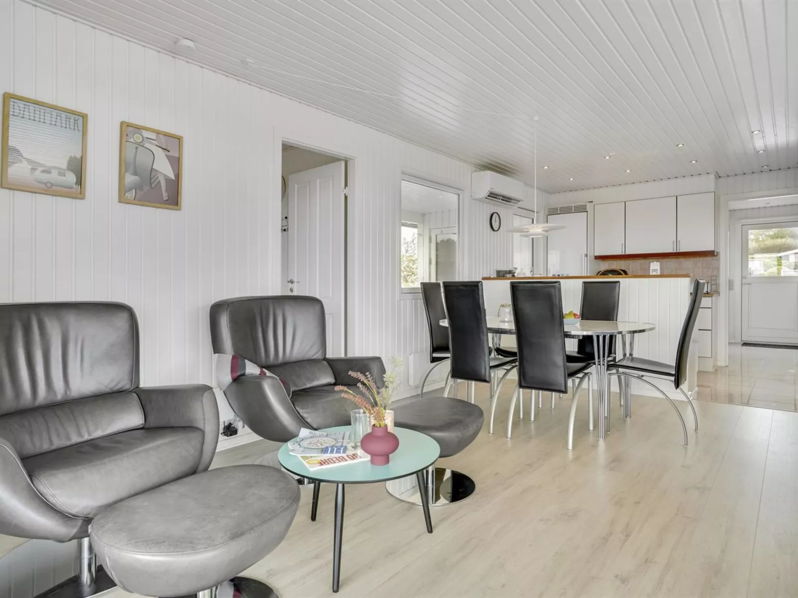 "Ankarl" - 700m from the sea-Binnen