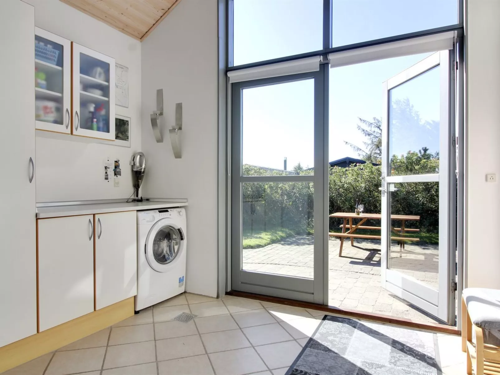 "Lothen" - 500m from the sea-Binnen