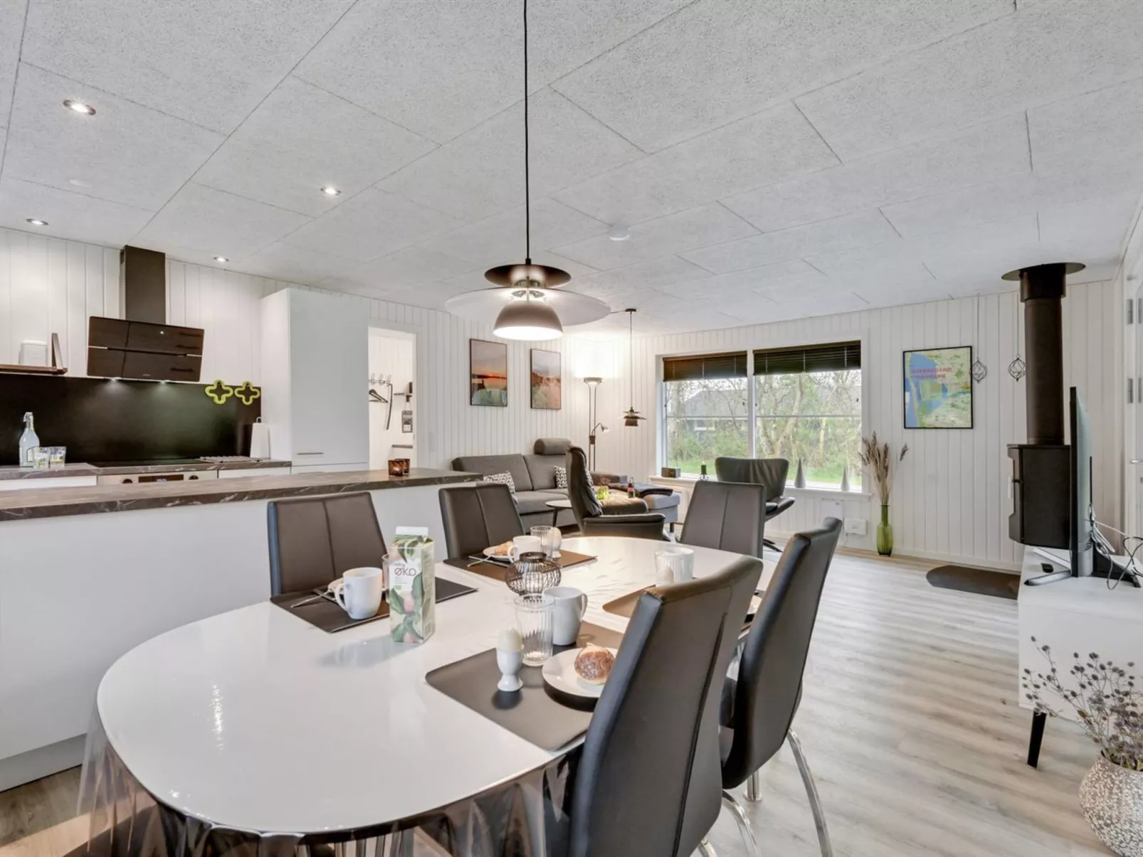 "Øn" -  from the sea-Binnen