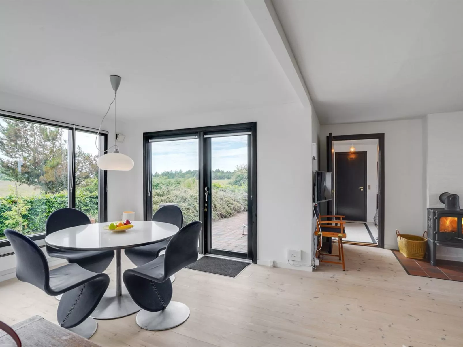 "Lok" - 90m to the fjord-Binnen