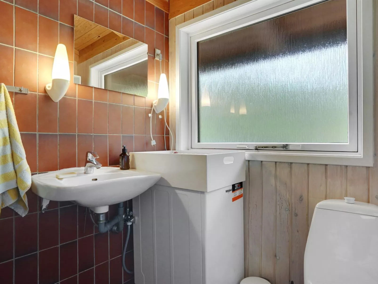 "Thorger" - 5km from the sea-Binnen