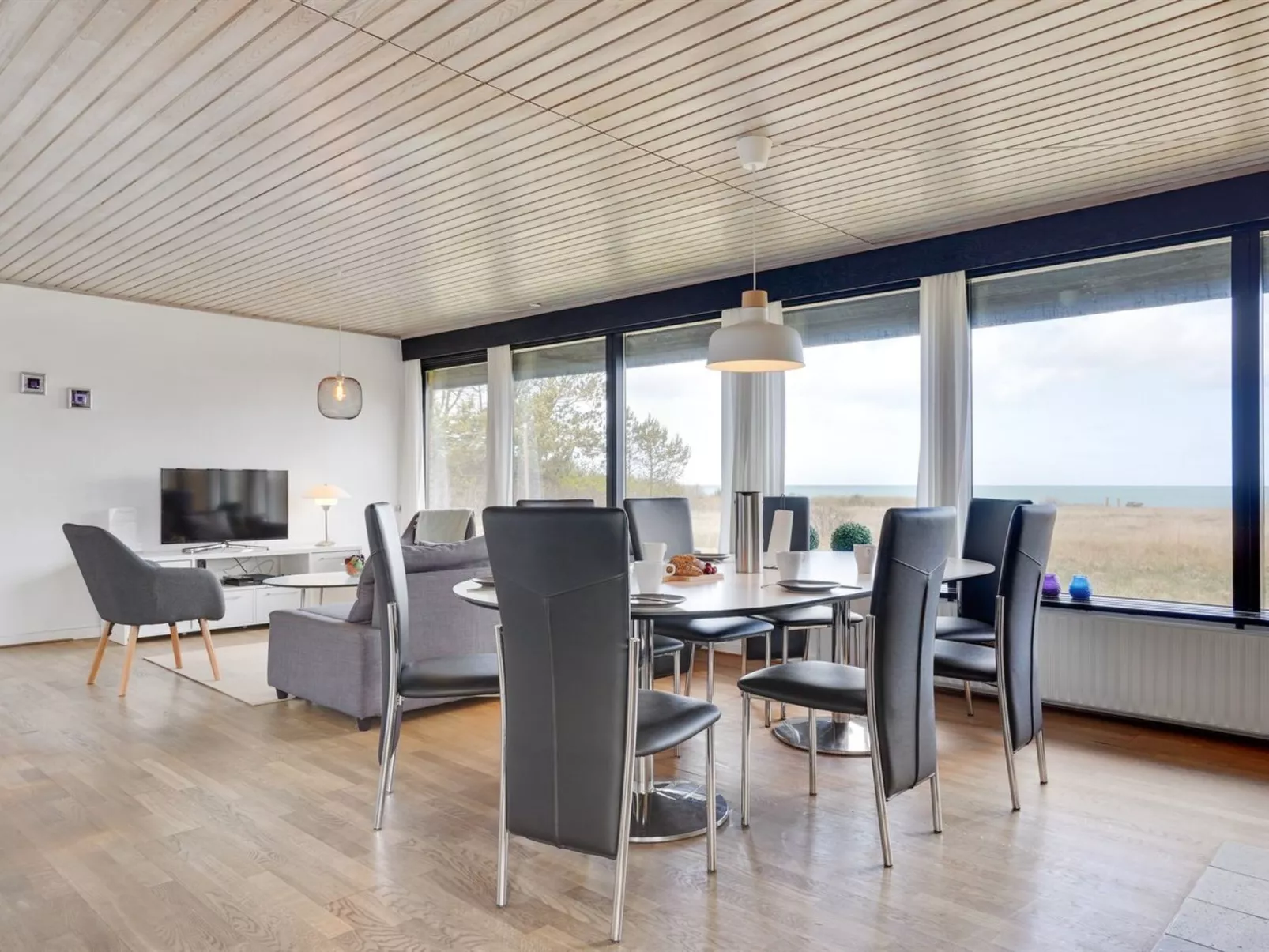 "Kalist" - 50m from the sea-Binnen