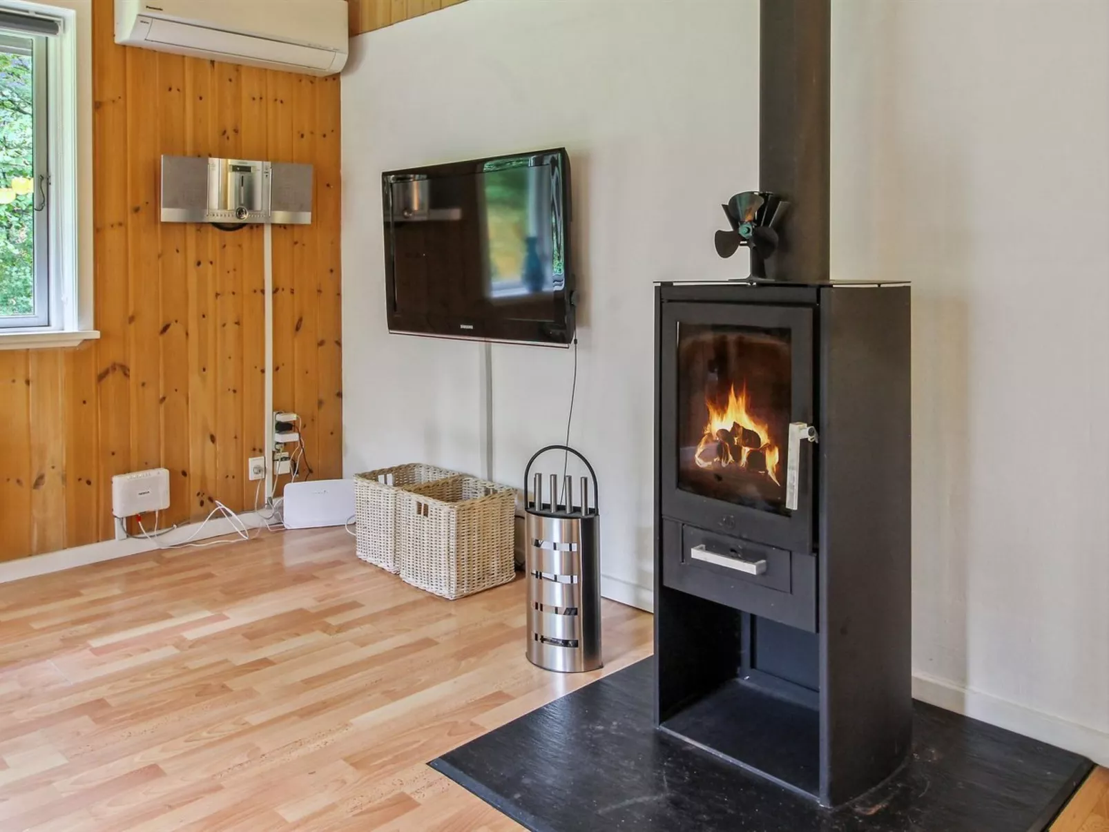 "Heina" - 25km from the sea-Binnen