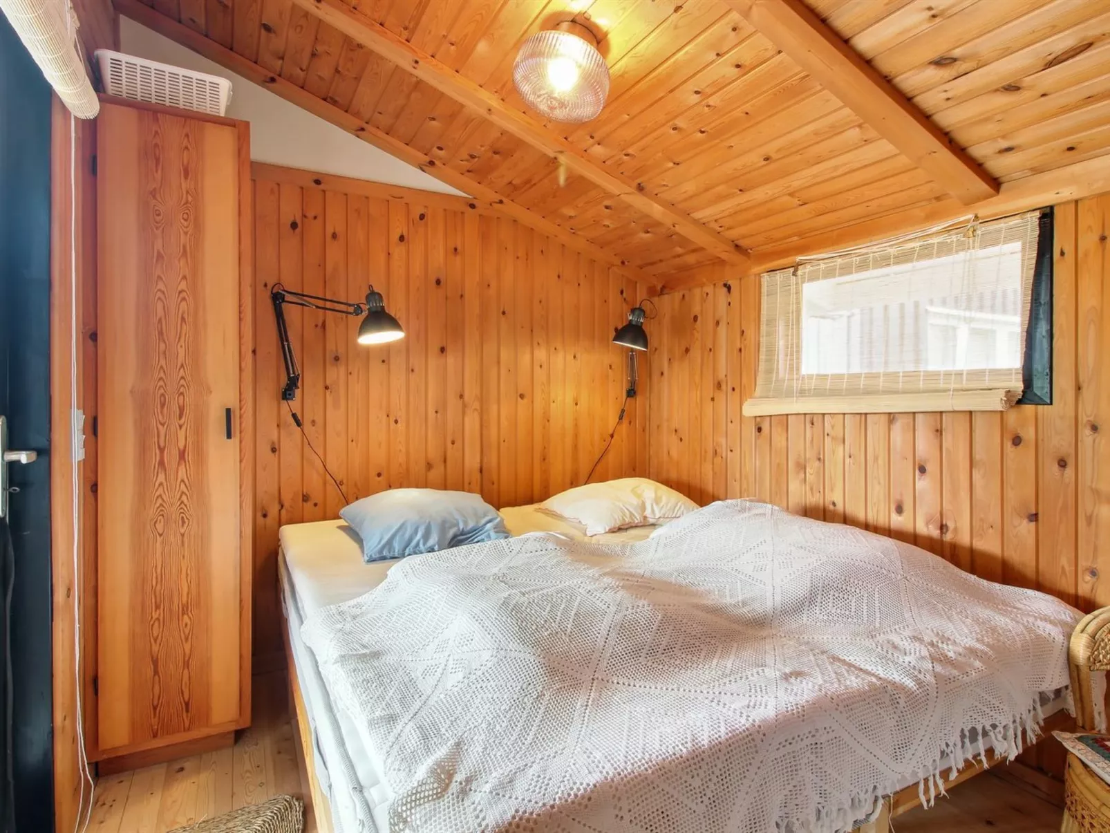 "Nestori" - 950m from the sea-Binnen