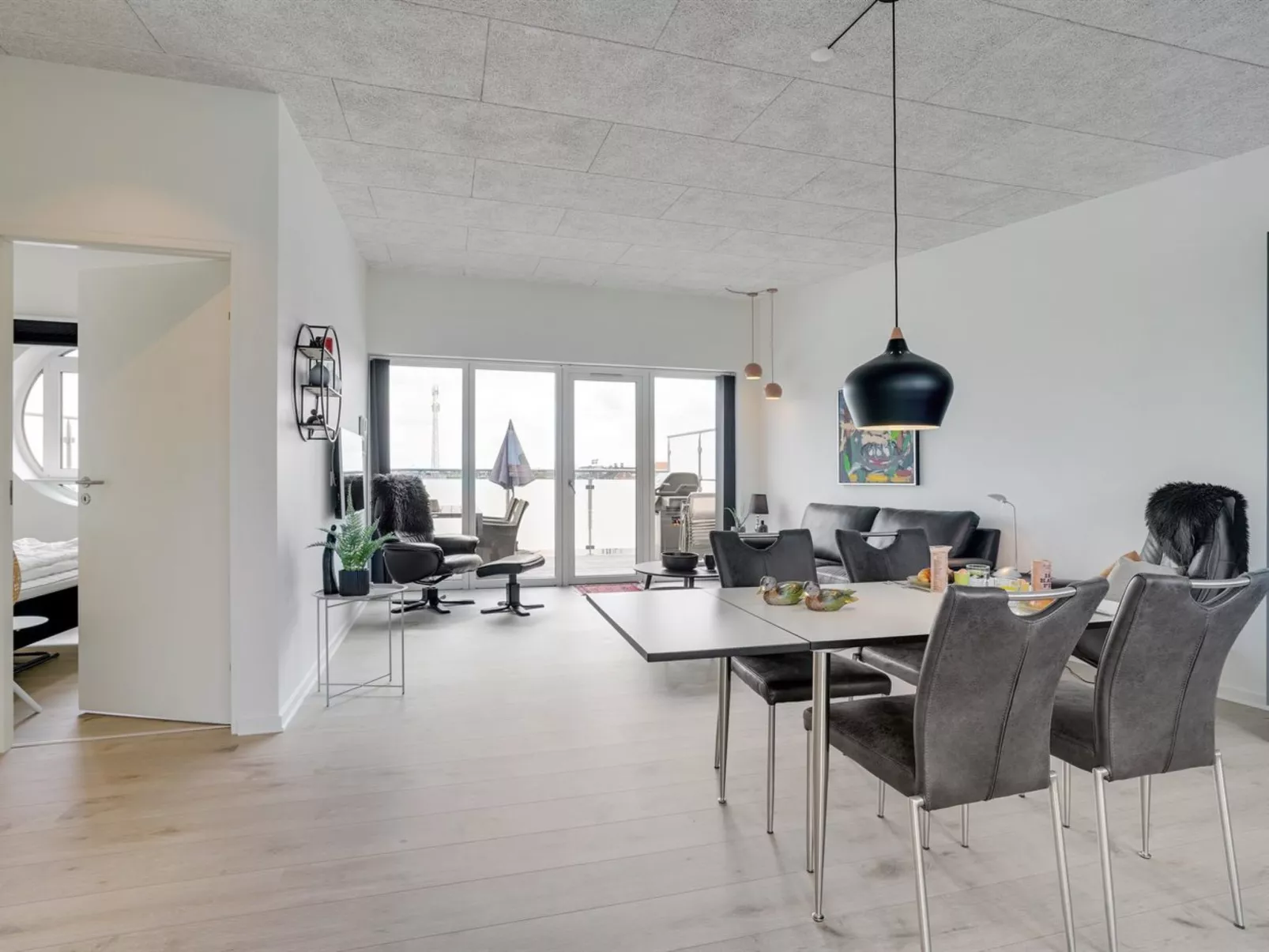 "Geraldine" - 250m from the sea-Binnen