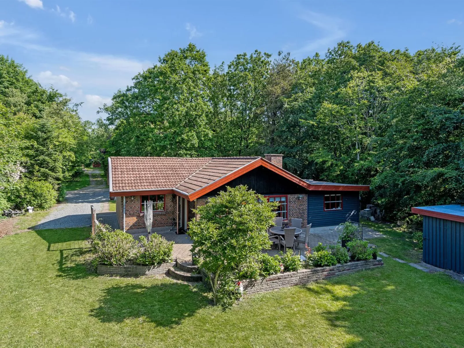 "Gisele" - 30km from the sea-Buiten