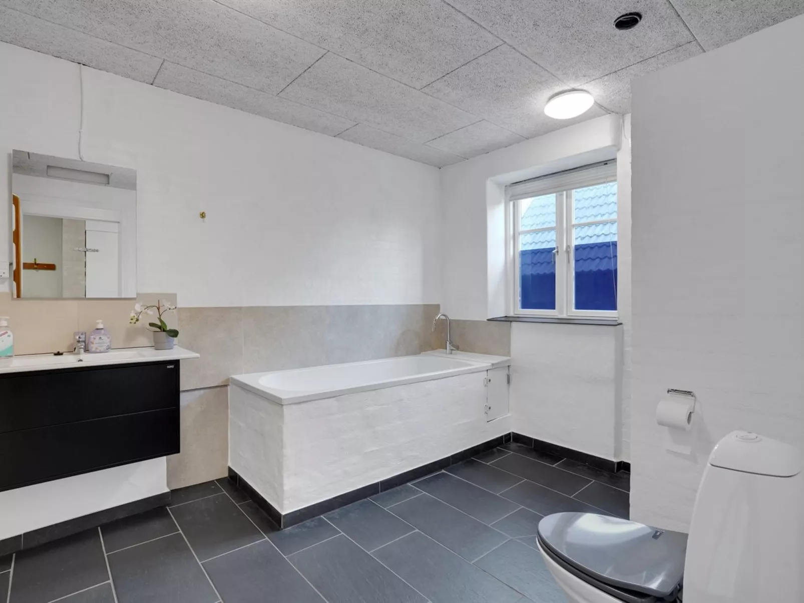 "Henrieta" - 4km from the sea-Binnen