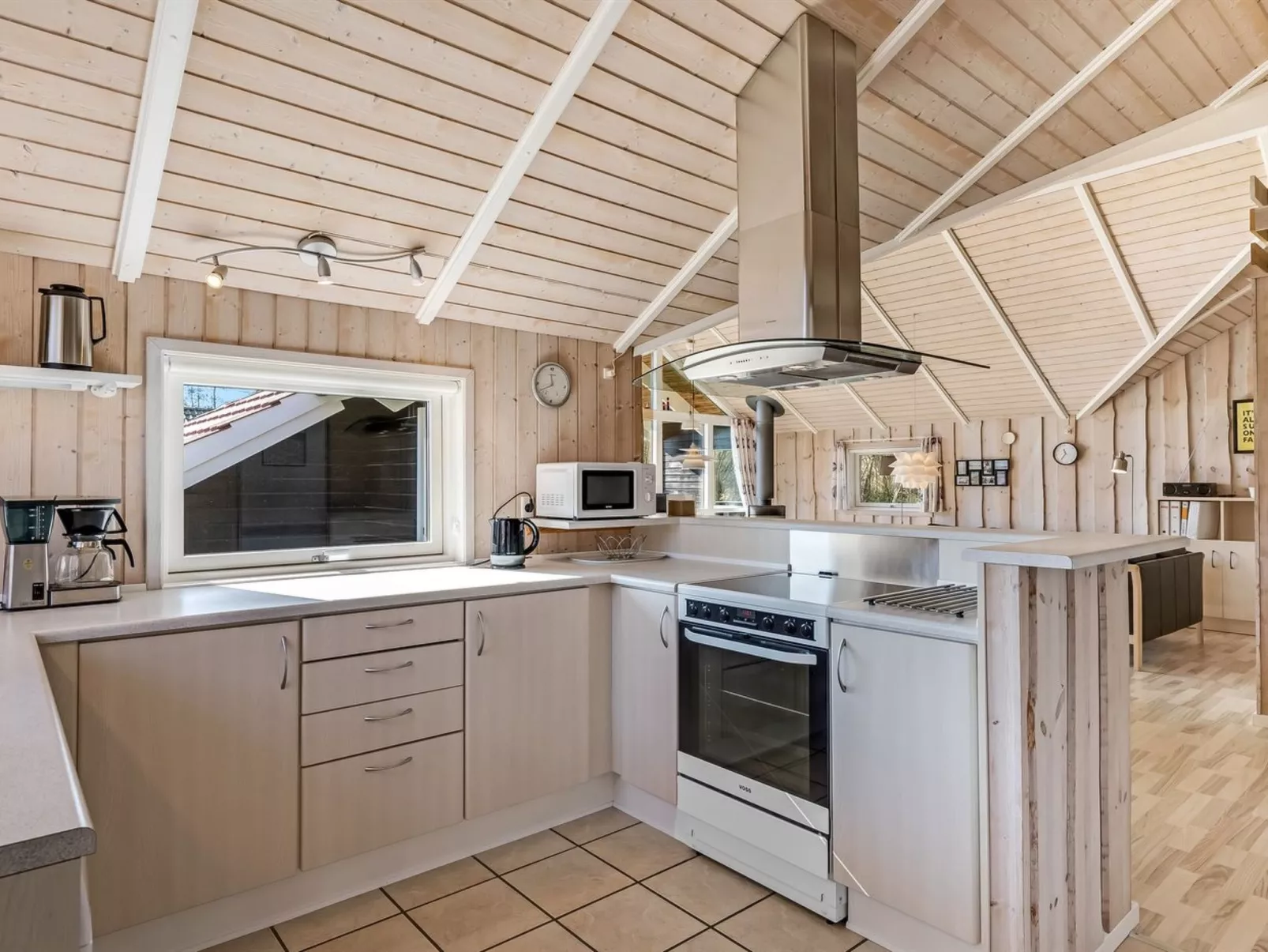 "Germaine" - 1.2km from the sea-Binnen