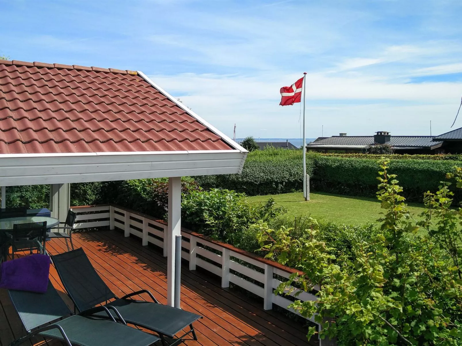 "Stenkil" - 250m from the sea-Buiten