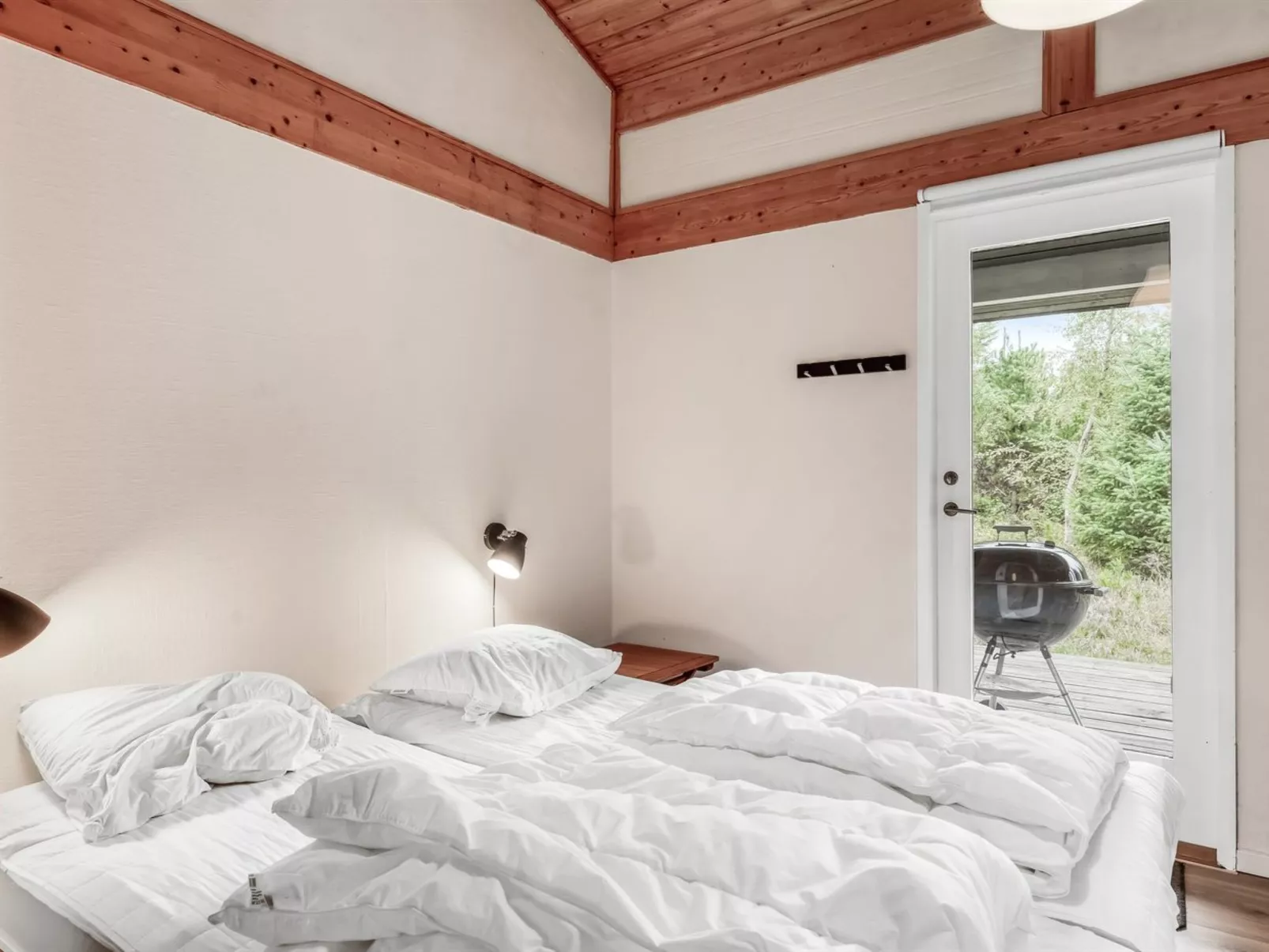 "Thomine" - 200m from the sea-Binnen