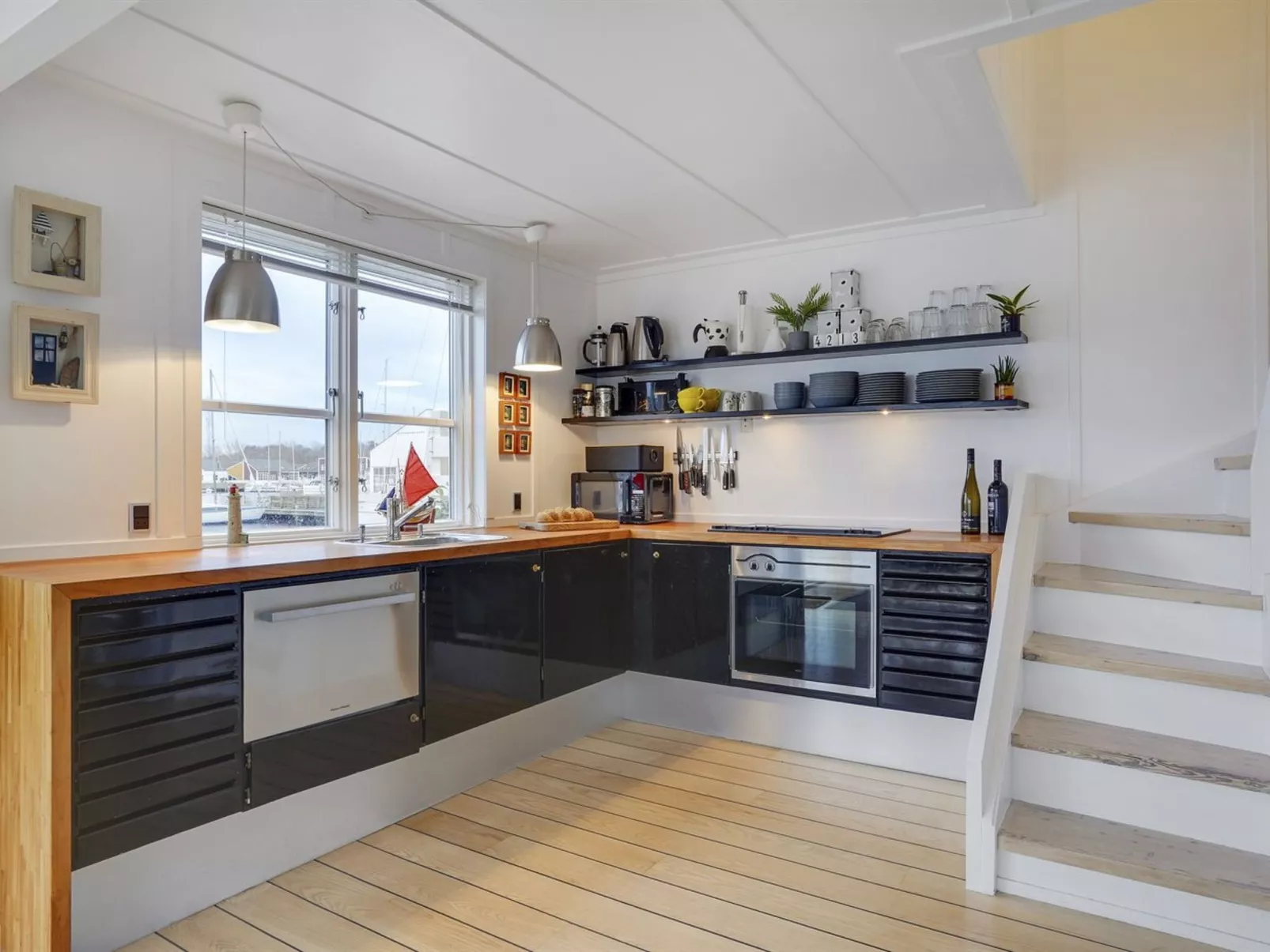 "Goda" - 5m from the sea-Binnen