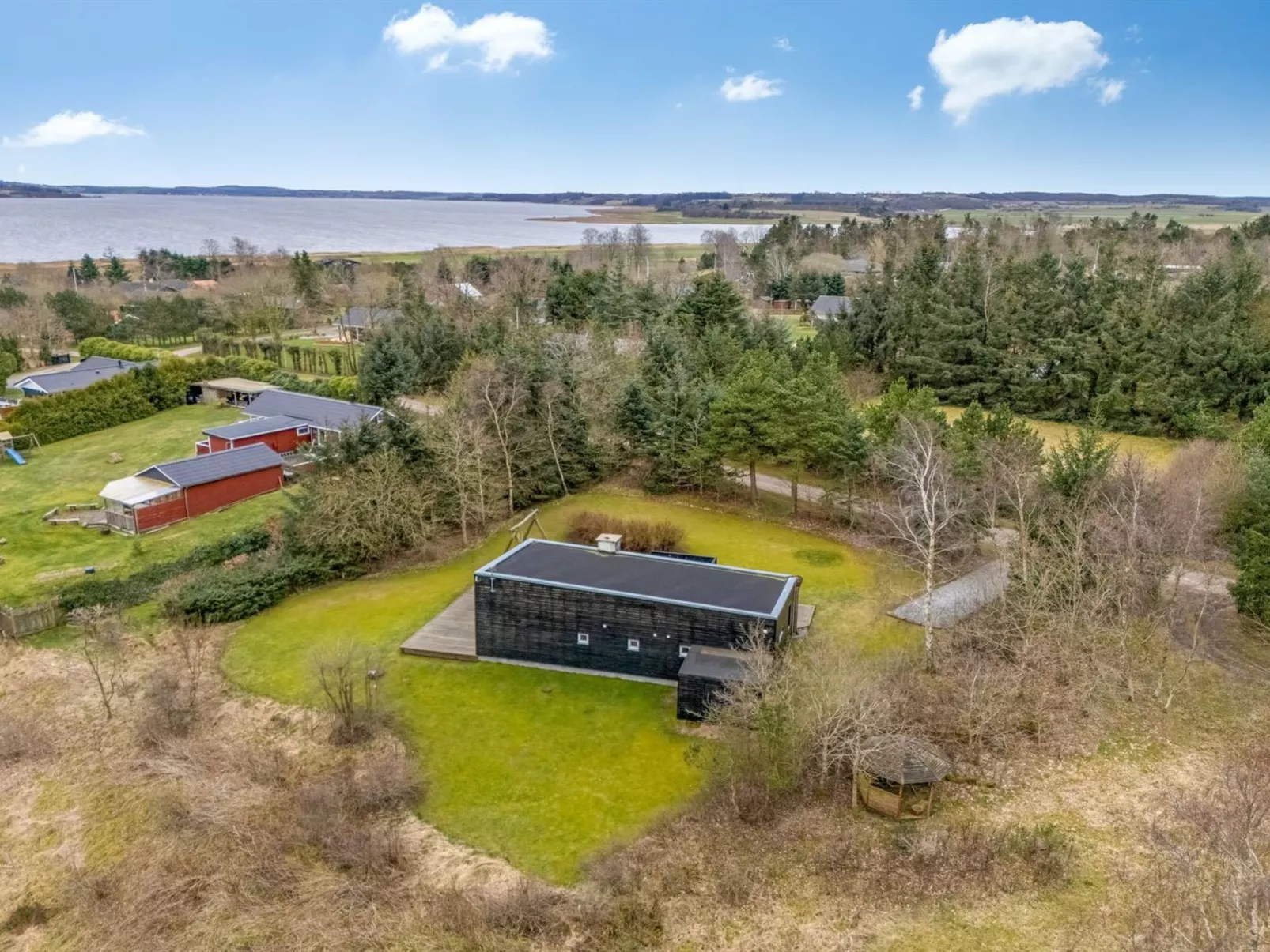 "Tenna" - 250m to the fjord-Buiten