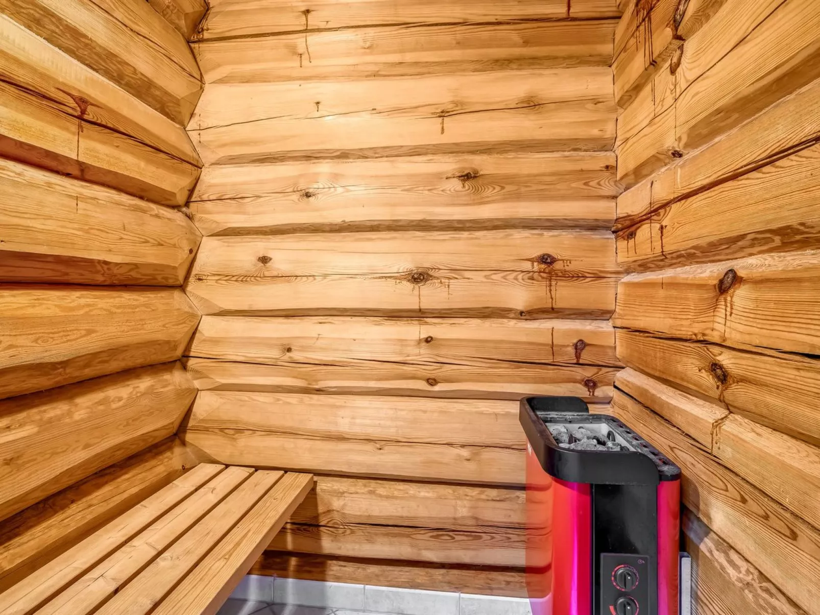 "Stamen" - 200m from the sea-Binnen