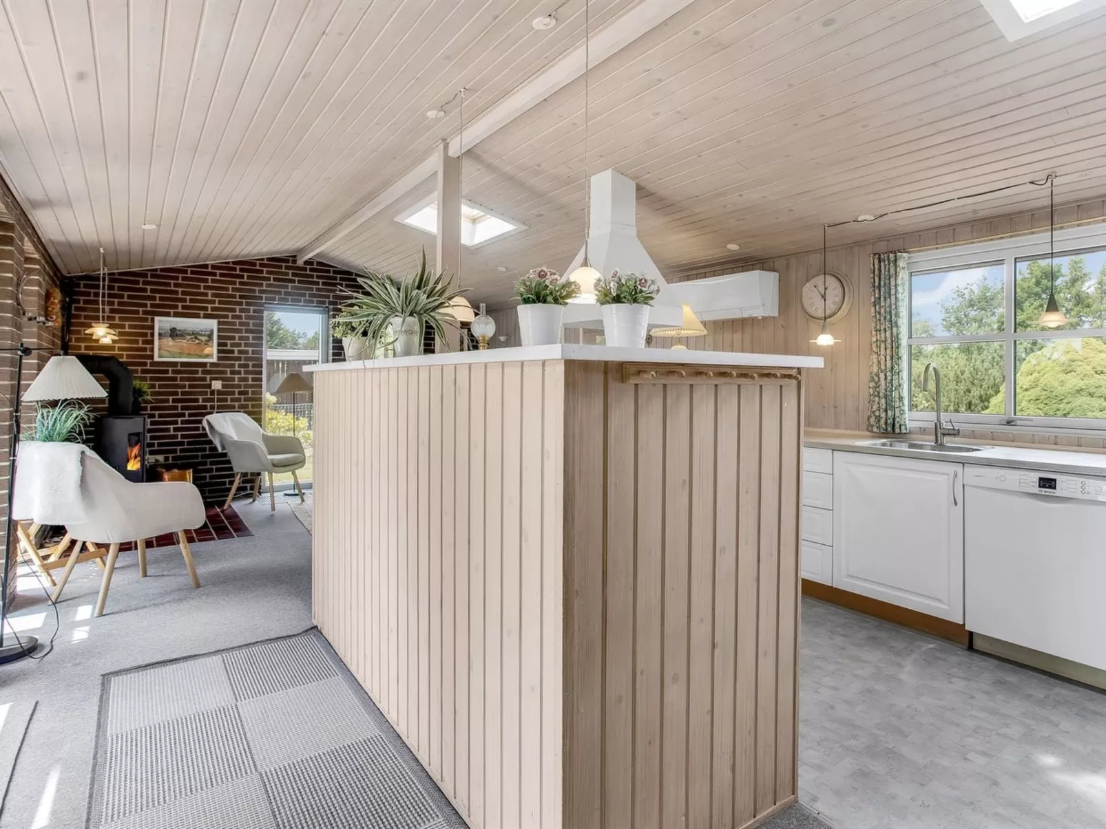 "Sessa" - 800m from the sea-Binnen