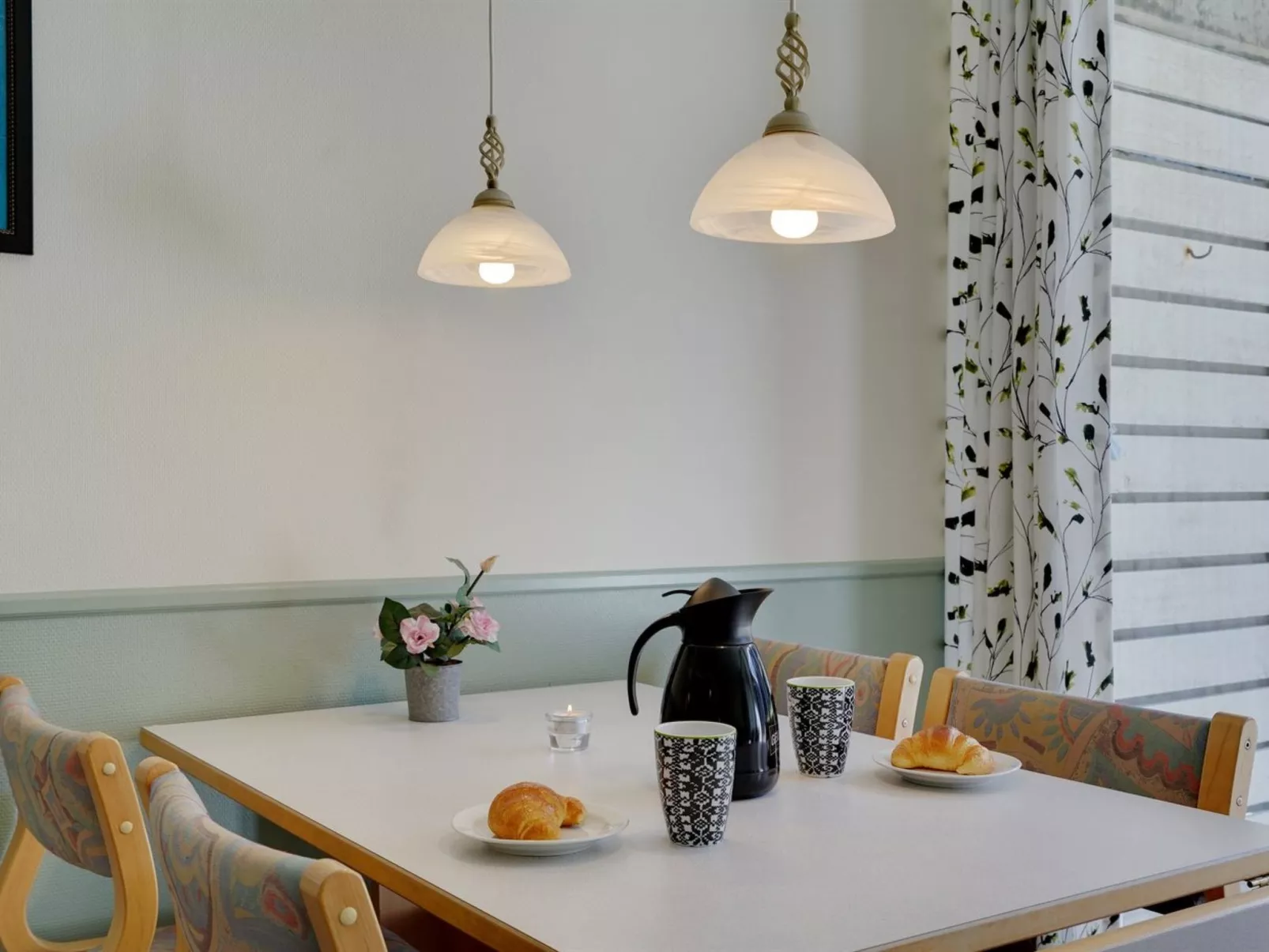 "Ama" - 100m from the sea-Binnen