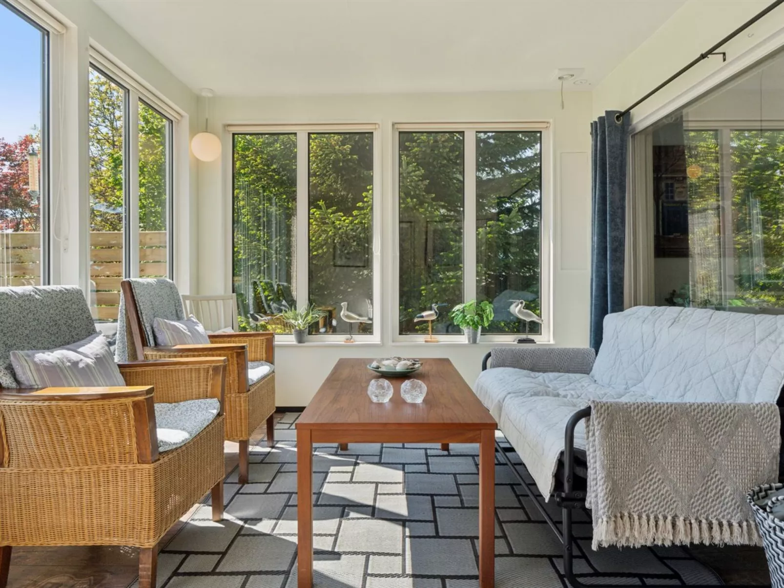 "Ømund" - 600m to the fjord-Binnen