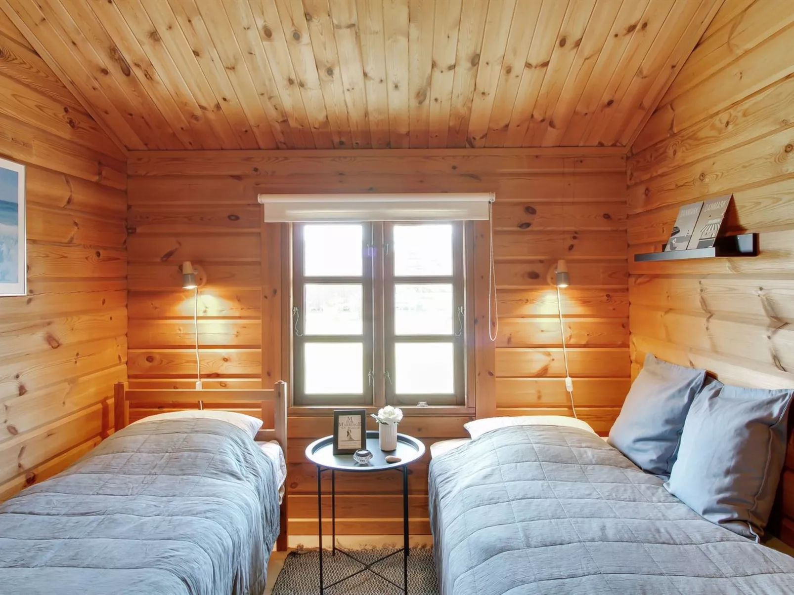 "Awarth" - 500m from the sea-Binnen