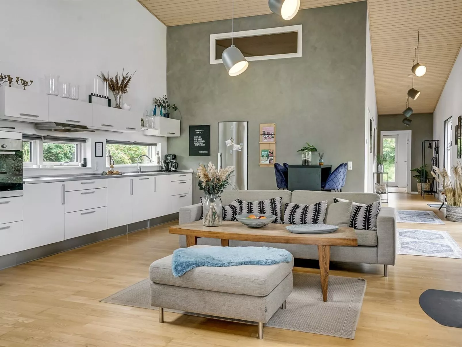 "Anny" - 100m from the sea-Binnen