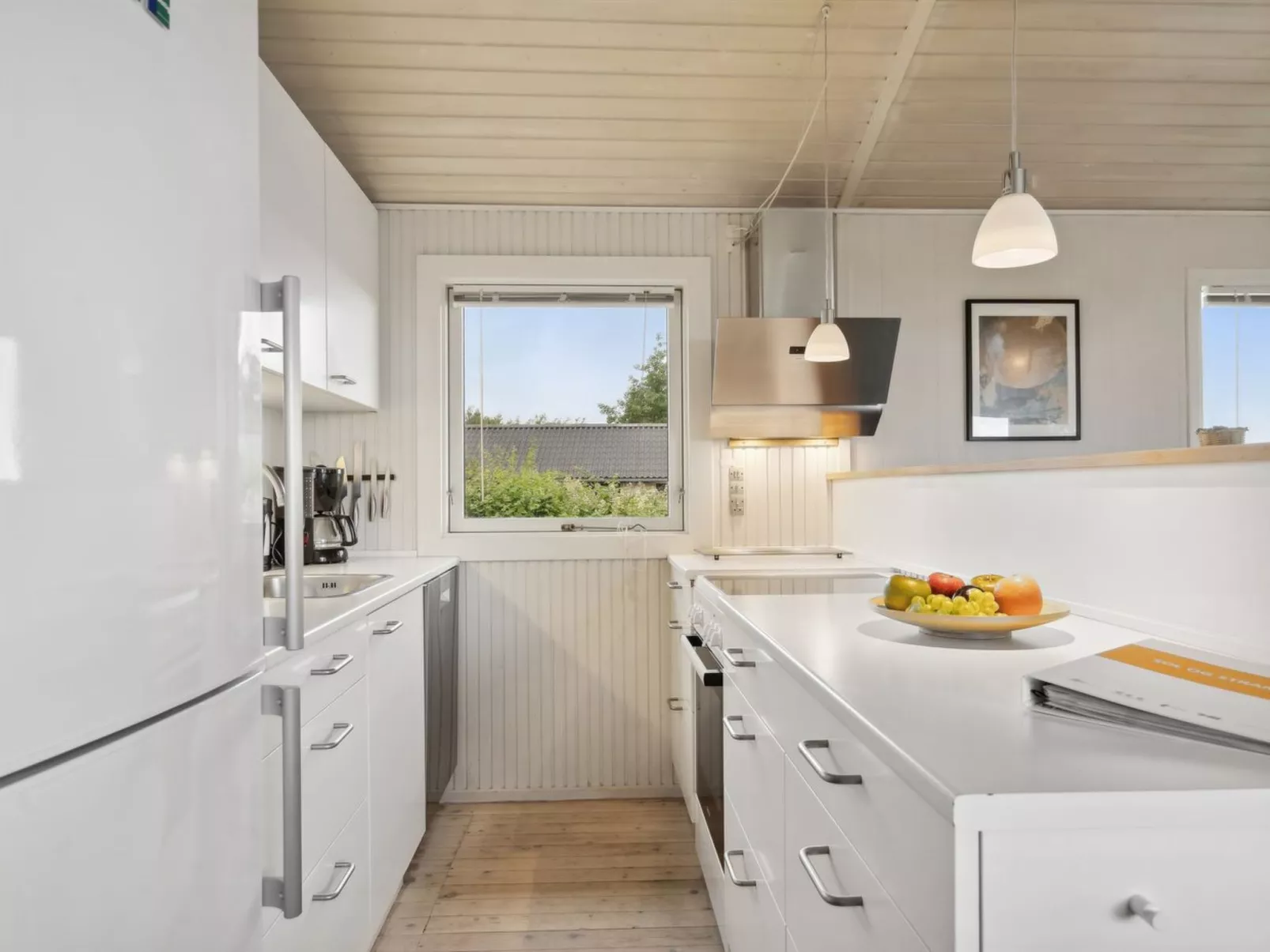 "Bridgette" - 100m from the sea-Binnen