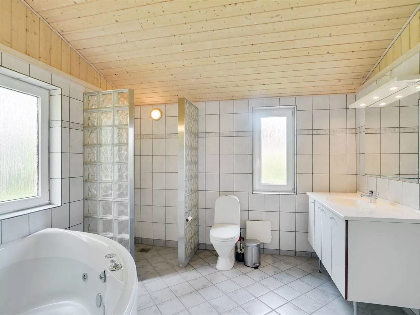 "Els" - 900m from the sea-Binnen