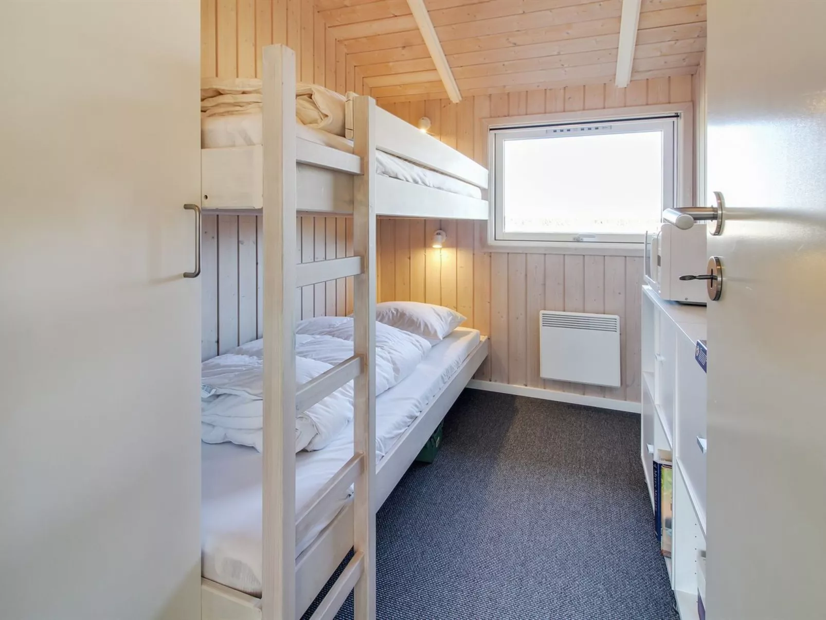 "Abiorn" - 2.5km from the sea-Binnen