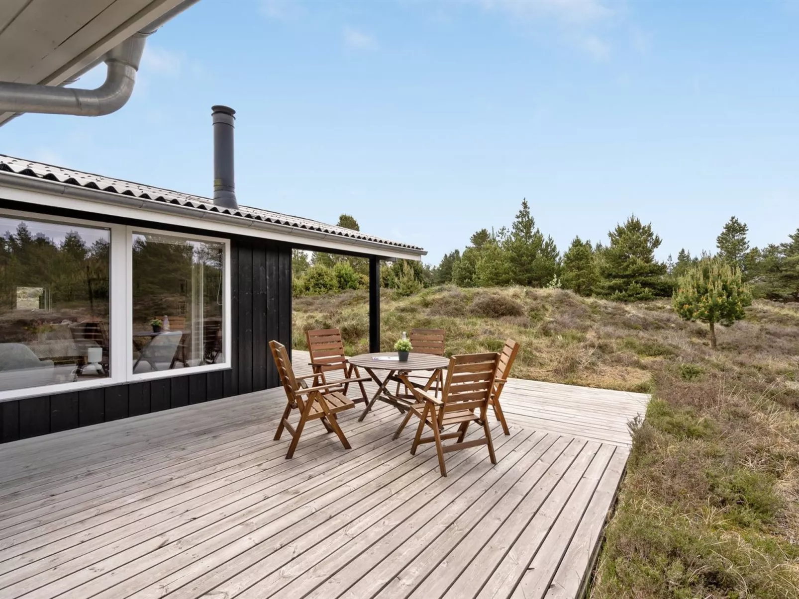 "Fredrikka" - 3.9km from the sea-Buiten