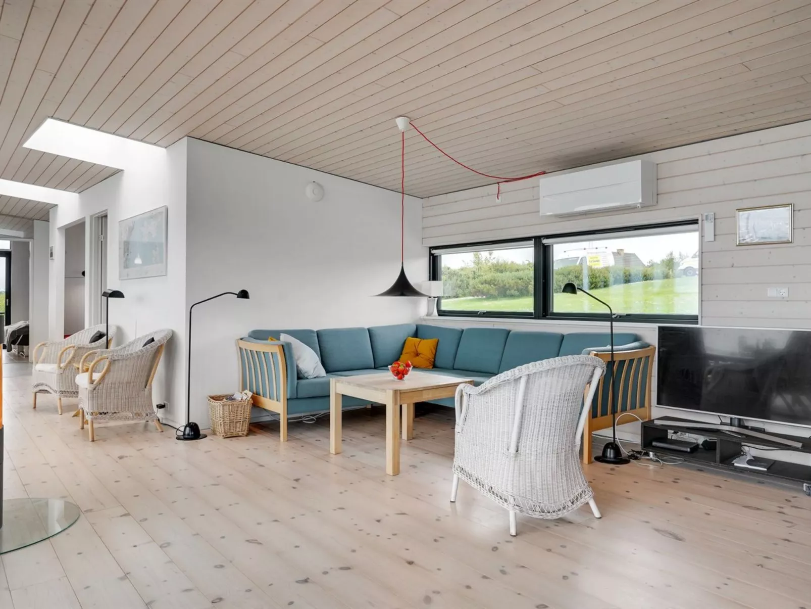 "Mahilo" - 300m from the sea-Binnen