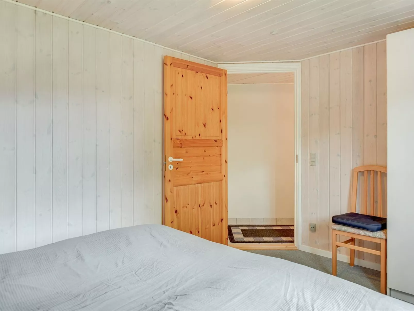 "Hildegarde" - 900m from the sea-Binnen