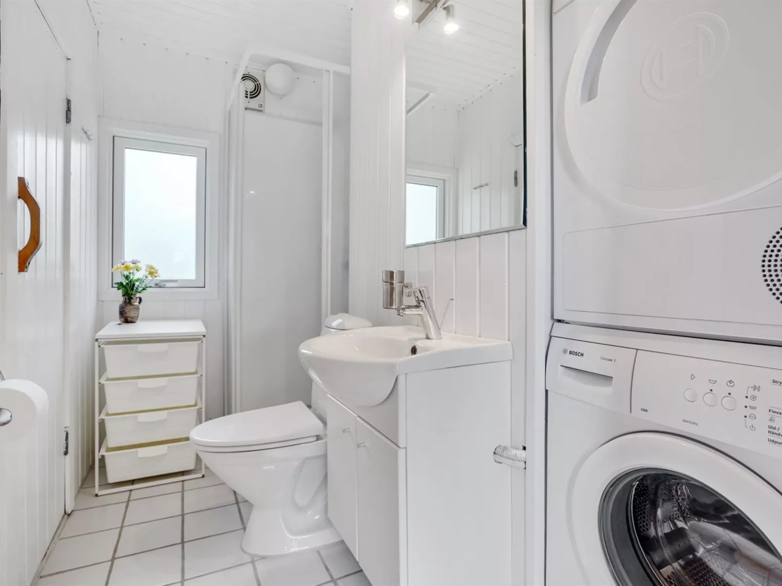 "Jaskirt" - 125m from the sea-Binnen