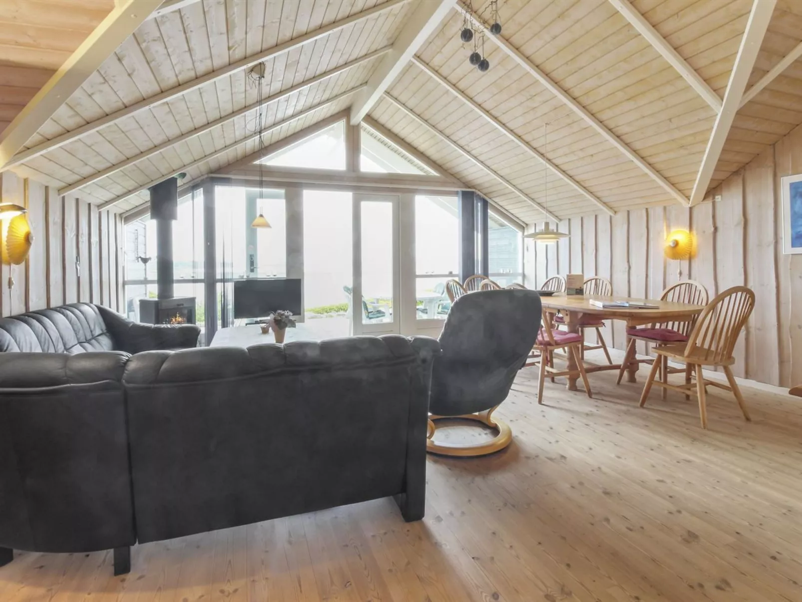 "Pirkka" - 50m to the fjord-Binnen