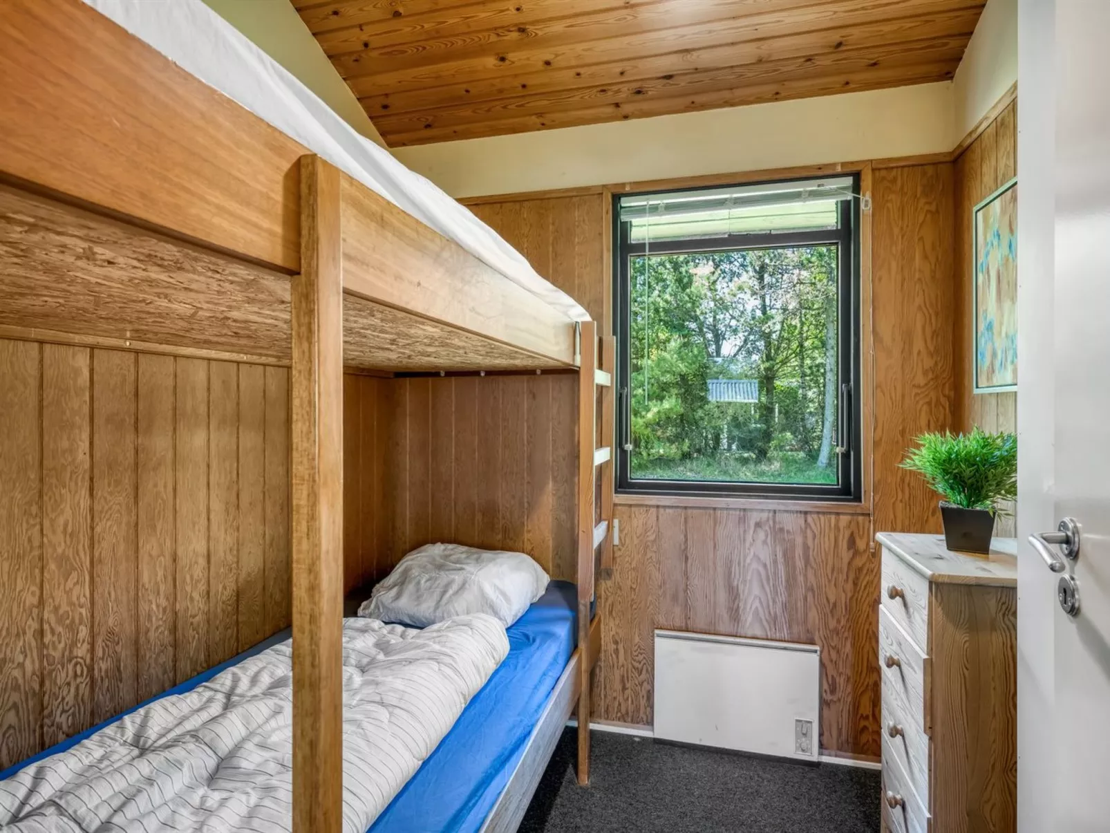 "Borghild" - 1.5km from the sea-Binnen