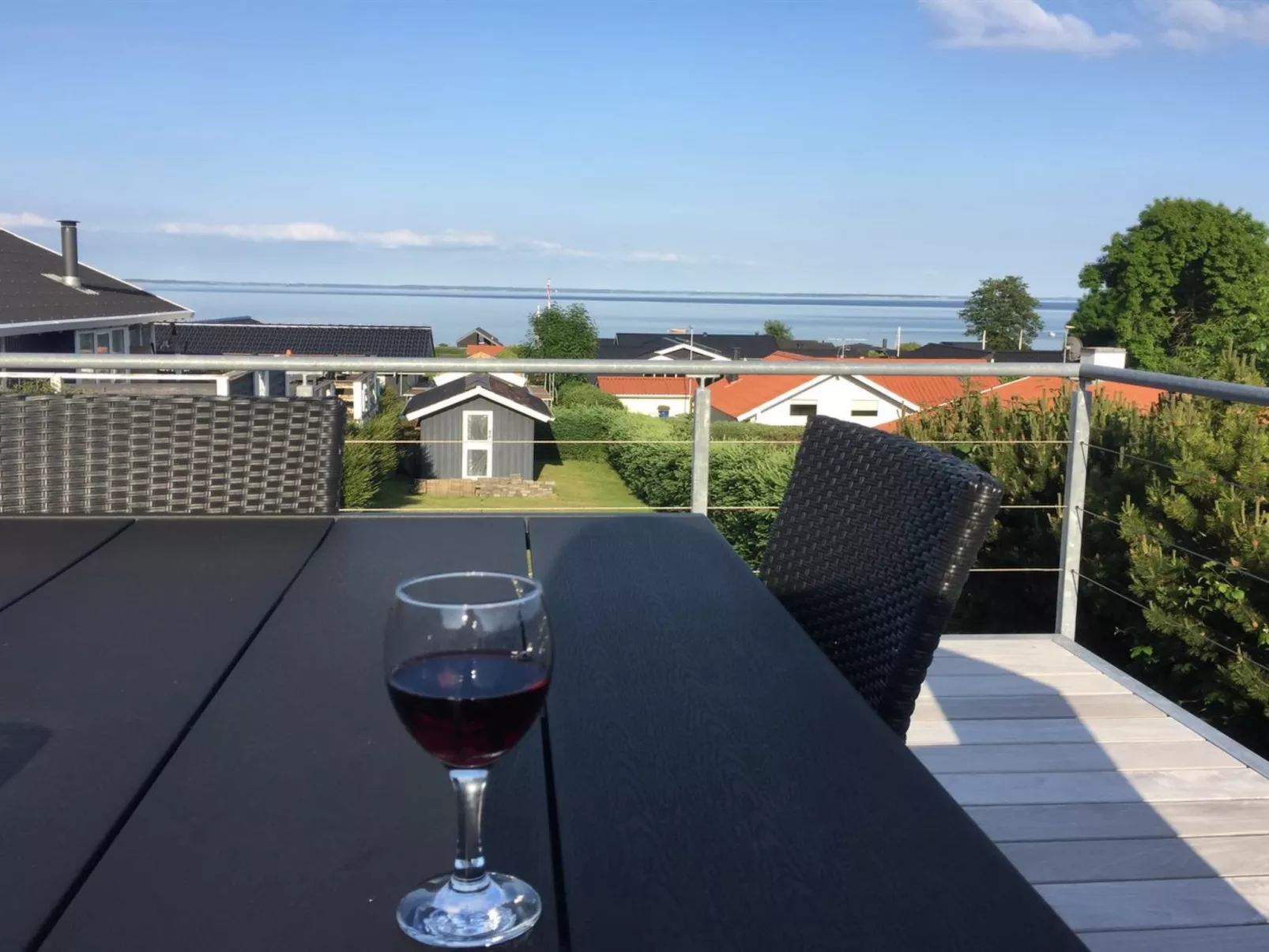 "Ebbeline" - 150m from the sea-Buiten