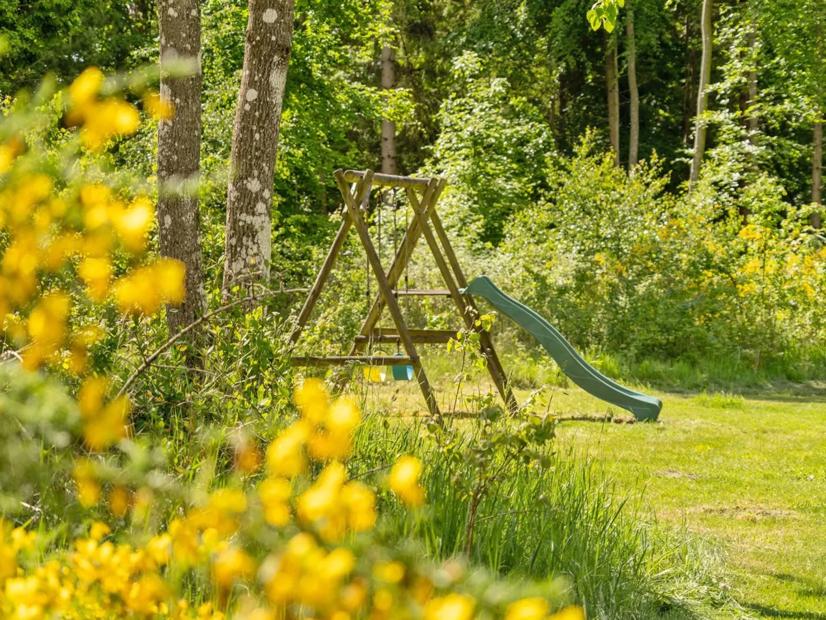 "Gunward" - 1.5km from the sea-Buiten