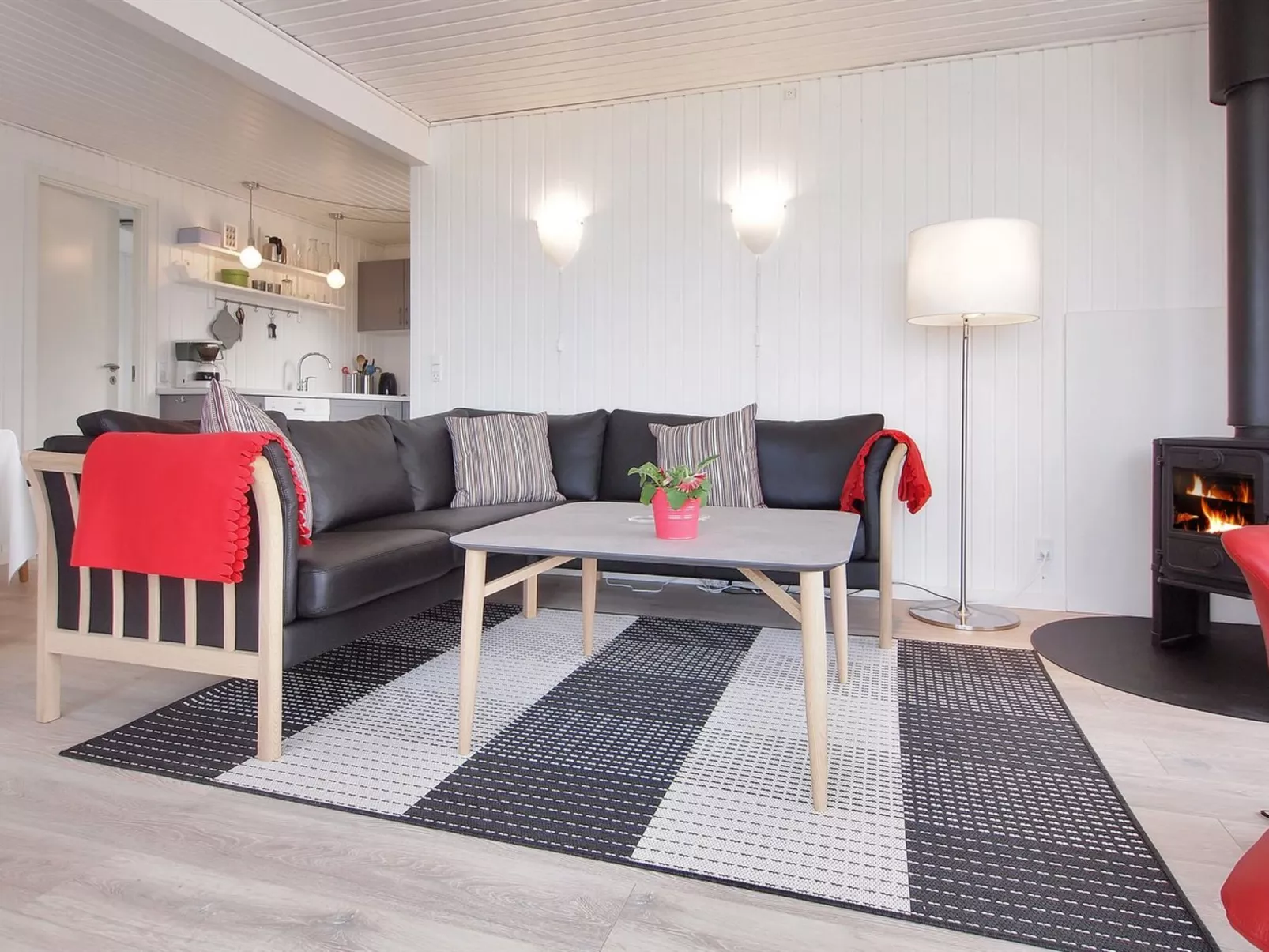 "Bertold" - 20m from the sea-Binnen