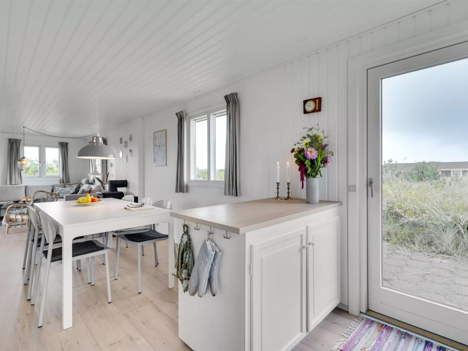 "Iken" - 500m from the sea-Binnen