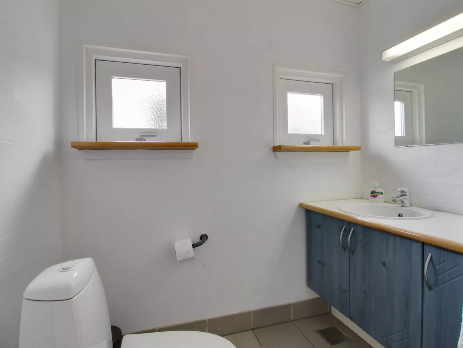 "Flora" - 150m from the sea-Binnen