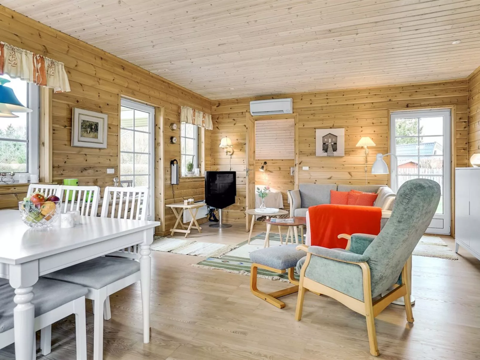 "Goti" - 1km to the fjord-Binnen