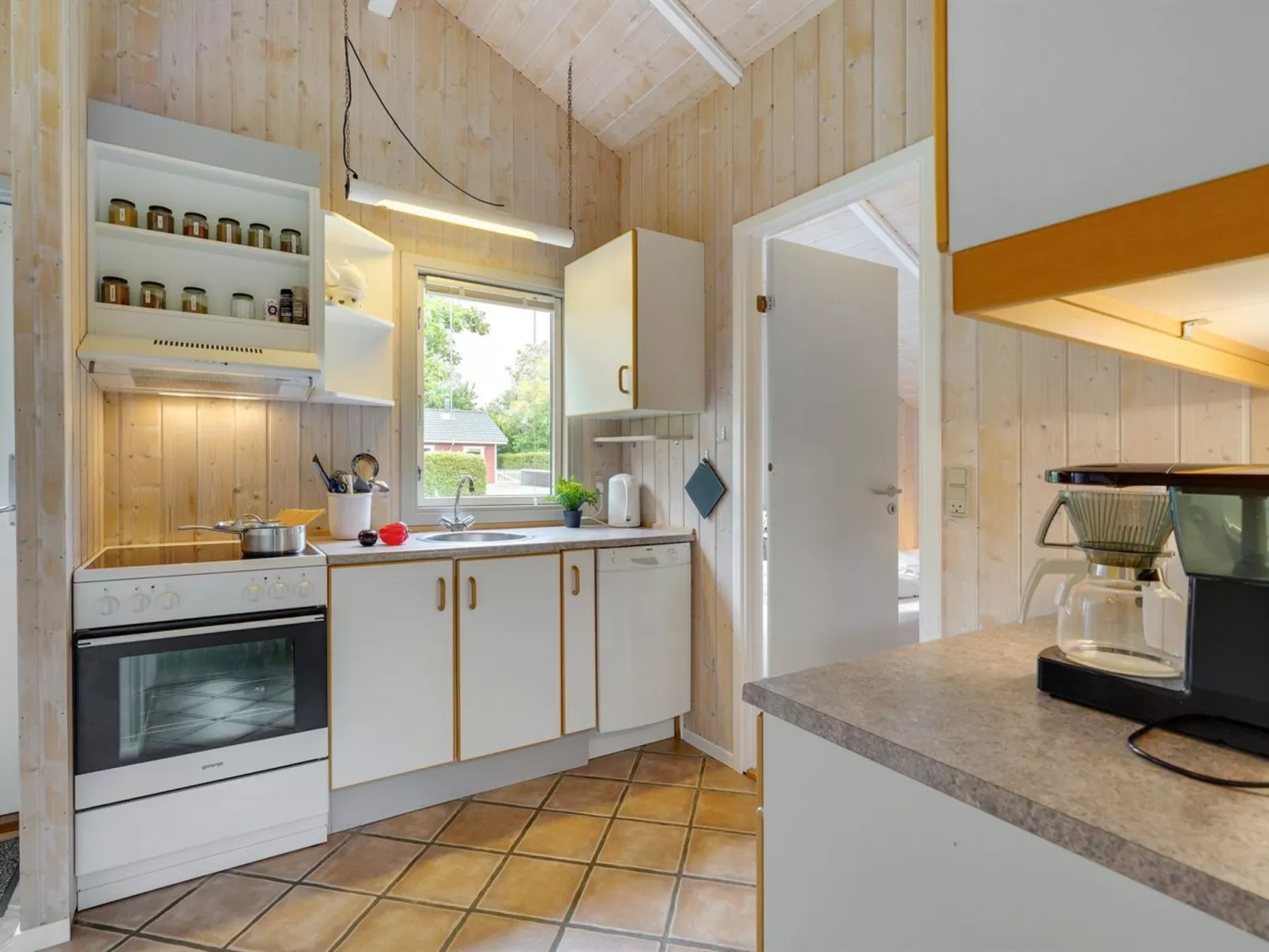 "Danna" - 850m to the fjord-Binnen