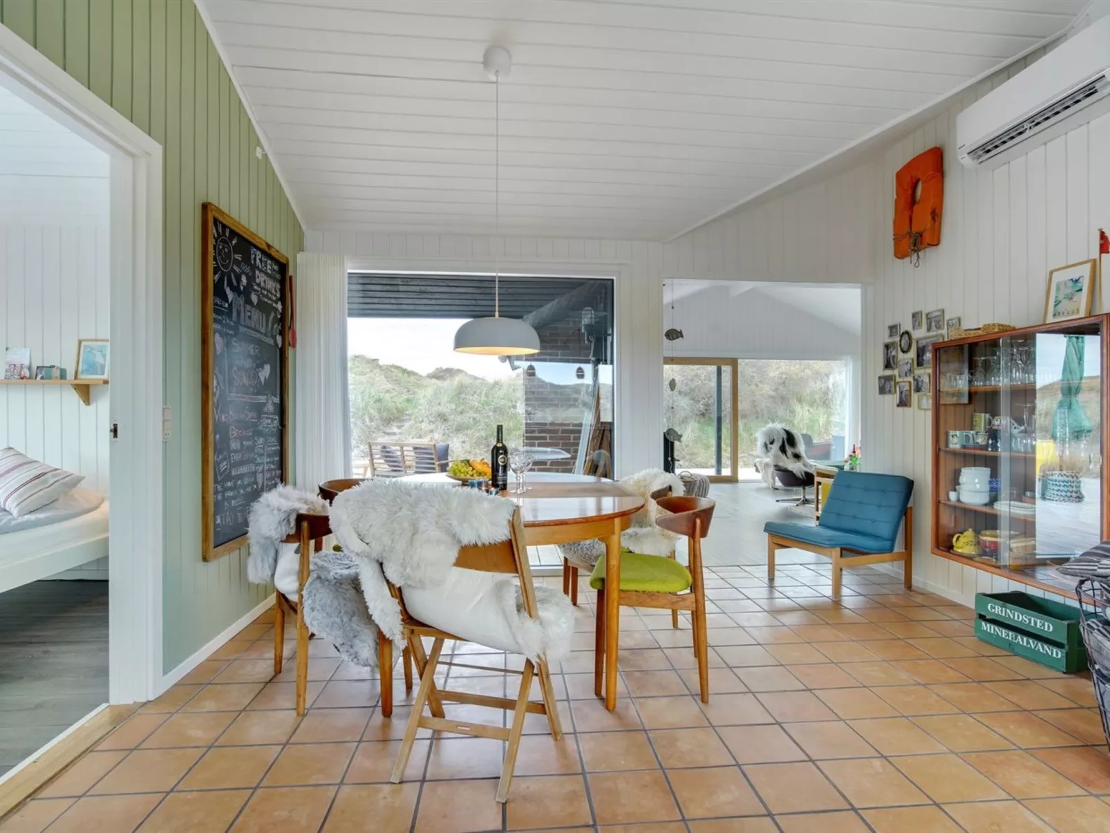 "Simeona" - 140m from the sea-Binnen