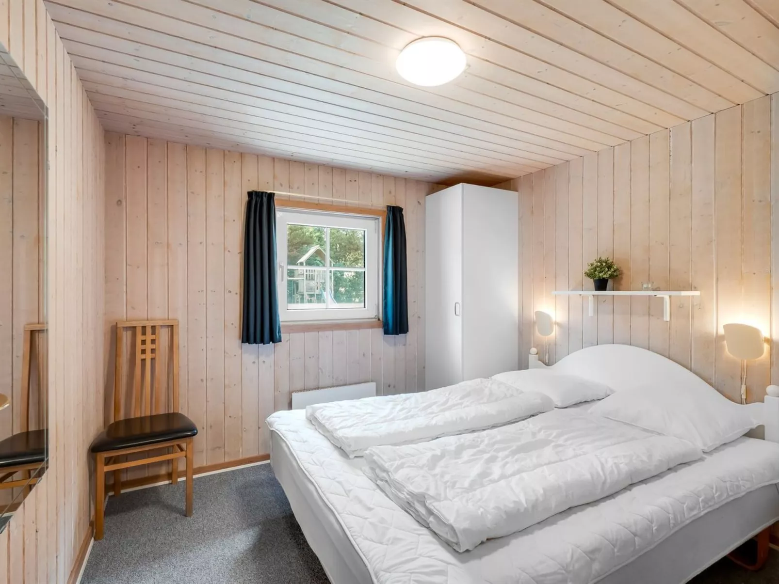 "Gunvald" - 2km to the fjord-Binnen