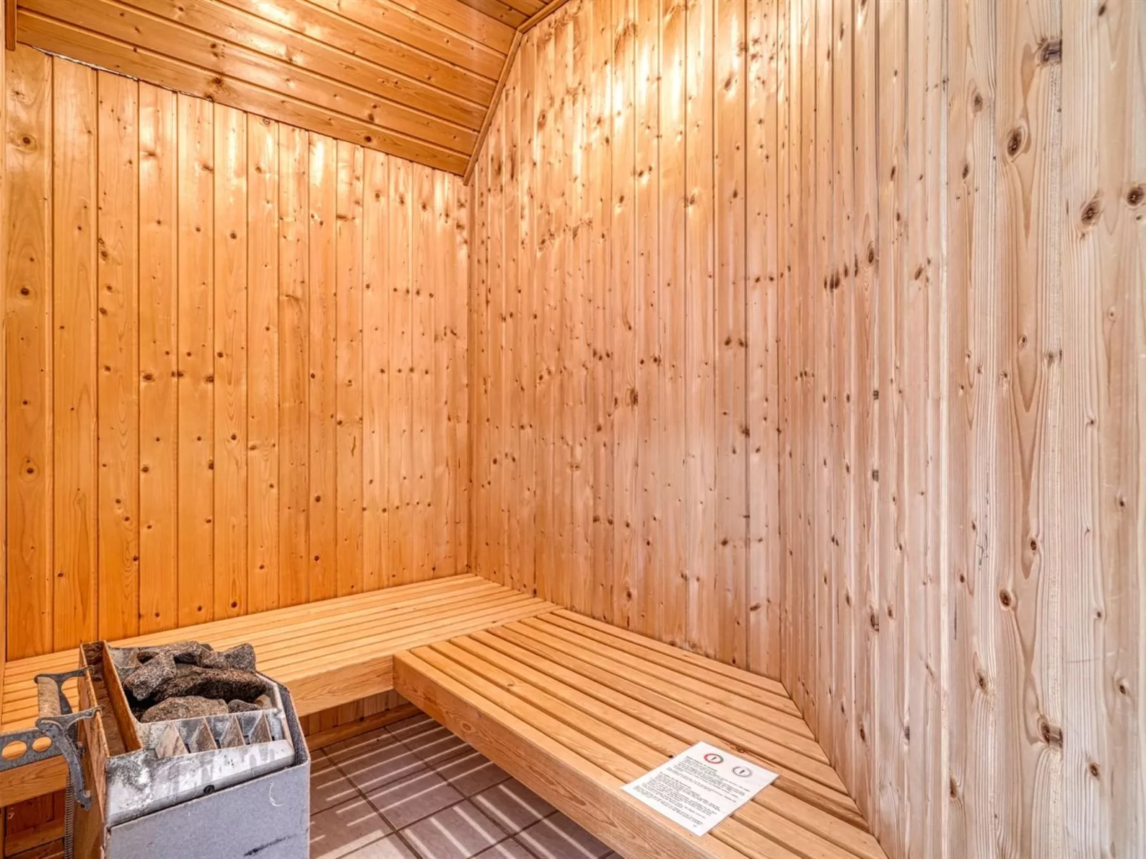 "Sten" - 100m from the sea-Binnen