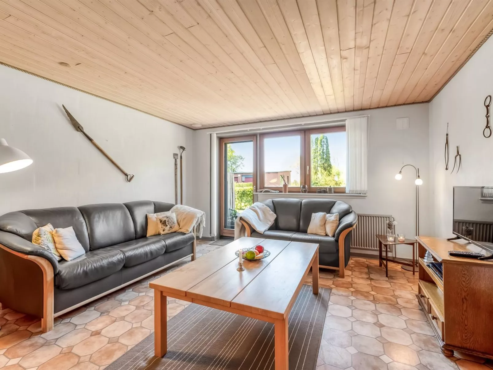 "Evina" - 17km to the fjord-Binnen