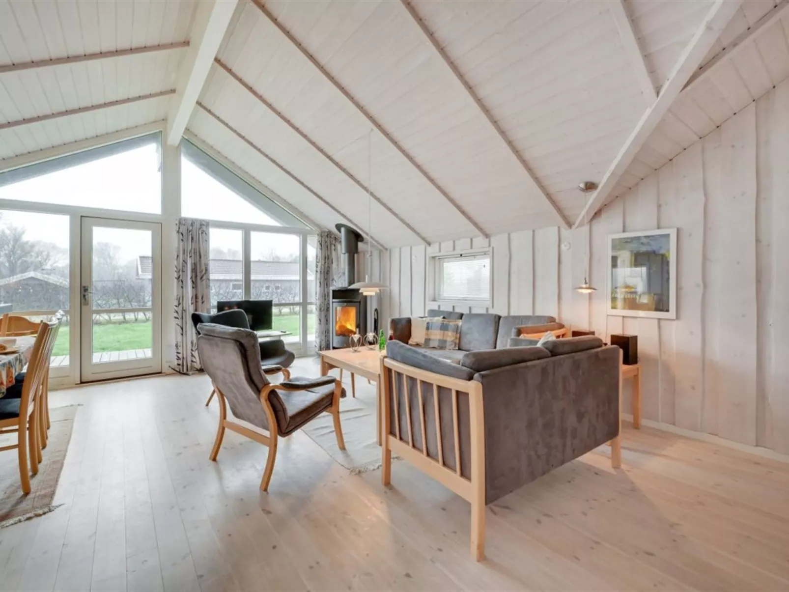 "Clarina" - 800m to the fjord-Binnen